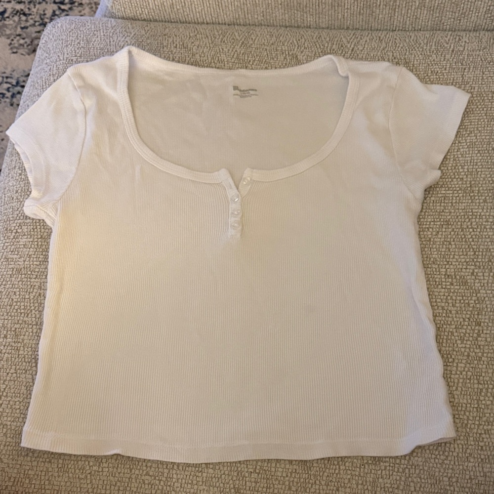 No Boundaries White Ribbed Scoop Henley Tee